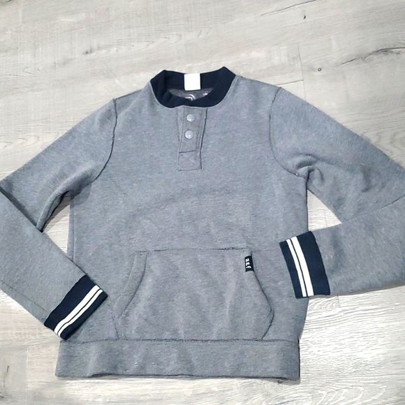 Abercrombie & Fitch Boys’ Crewneck Sweater – Preppy Style, Size Youth XL - Picture 1 of 5